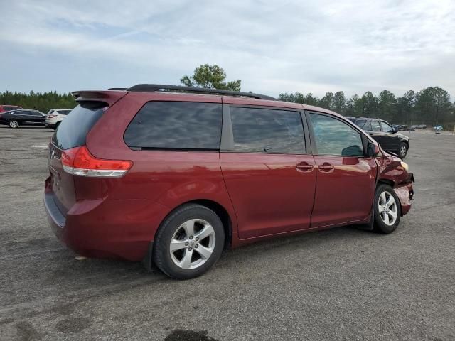 2014 Toyota Sienna LE