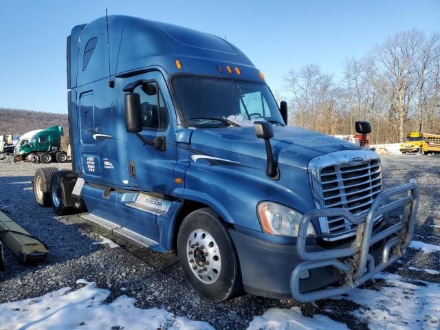 2011 Freightliner Cascadia 125