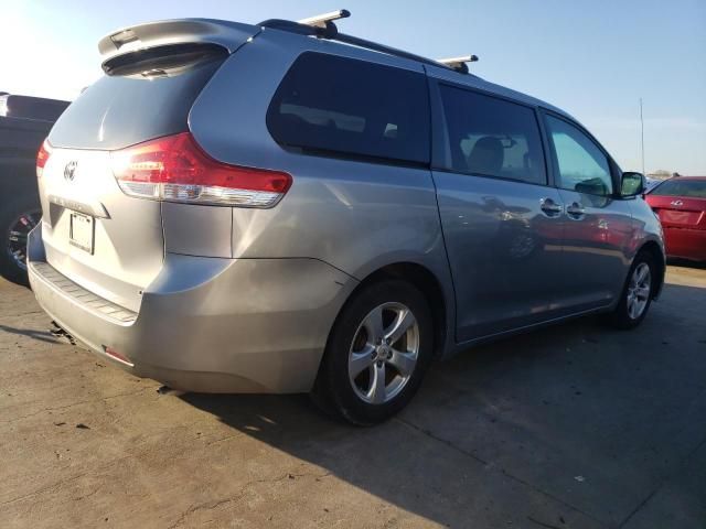 2011 Toyota Sienna LE