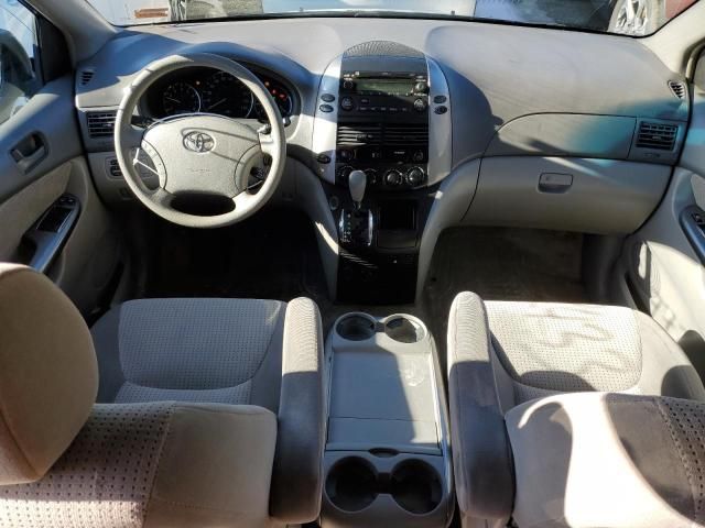 2006 Toyota Sienna CE