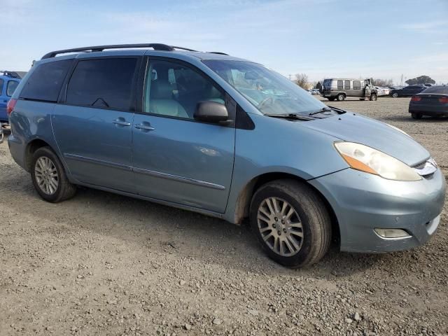 2008 Toyota Sienna XLE