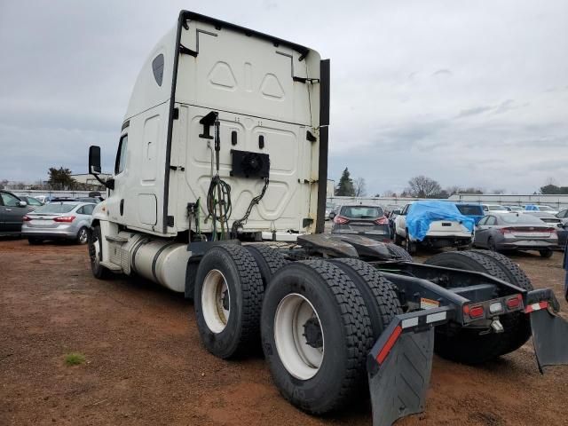 2019 Freightliner Cascadia 125