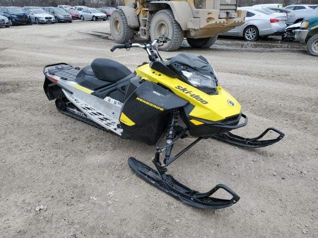 2022 Skidoo Snowmobile