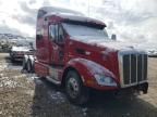 2013 Peterbilt 587