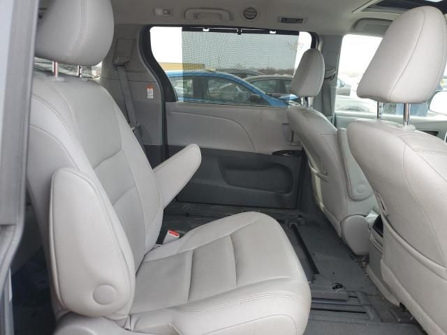 2015 Toyota Sienna XLE