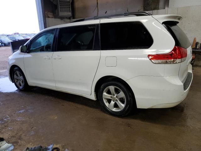 2012 Toyota Sienna LE