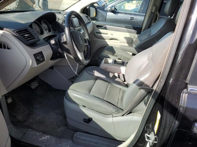 2010 Volkswagen Routan SEL