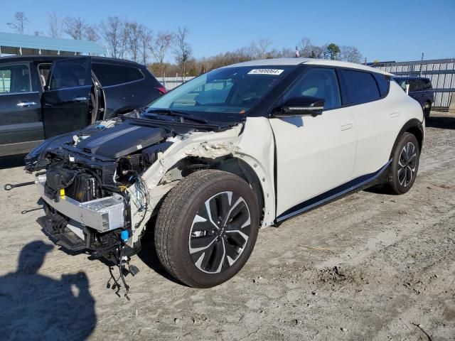 2022 KIA EV6 Light