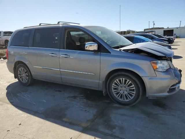 2015 Chrysler Town & Country Touring L