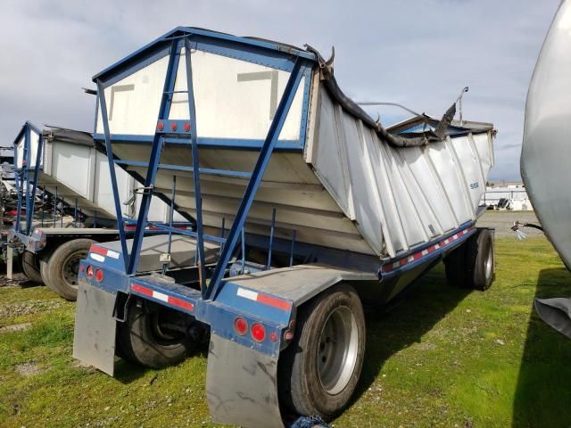 1997 Wesco Trailer