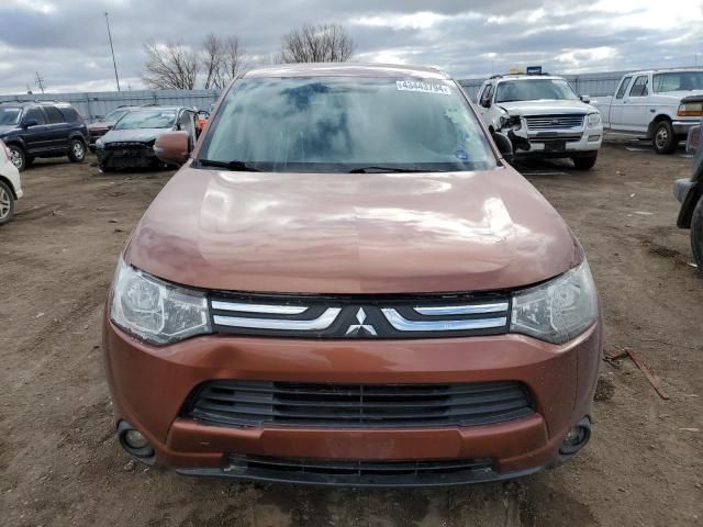 2014 Mitsubishi Outlander SE