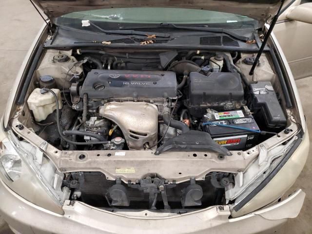 2004 Toyota Camry LE