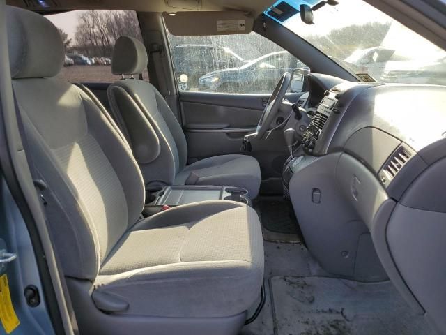 2006 Toyota Sienna CE