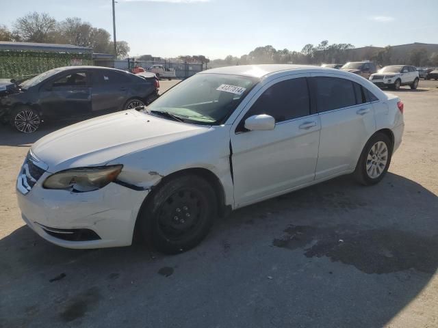 2014 Chrysler 200 LX