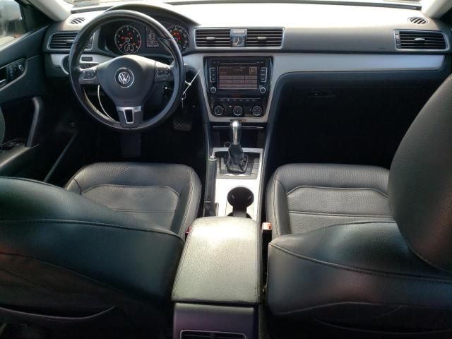 2013 Volkswagen Passat SE