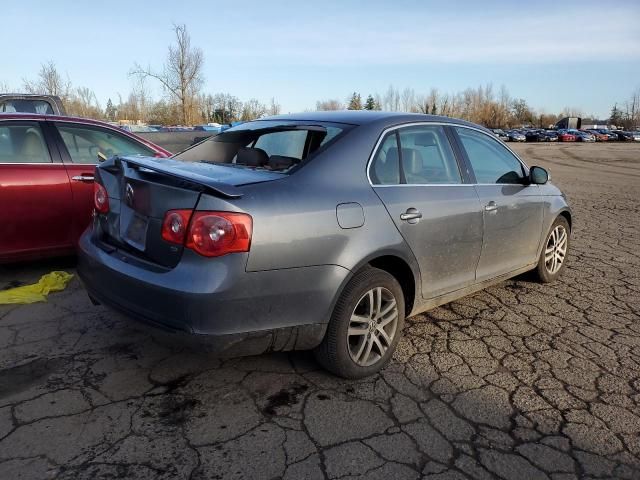 2005 Volkswagen New Jetta 2.5L Option Package 1