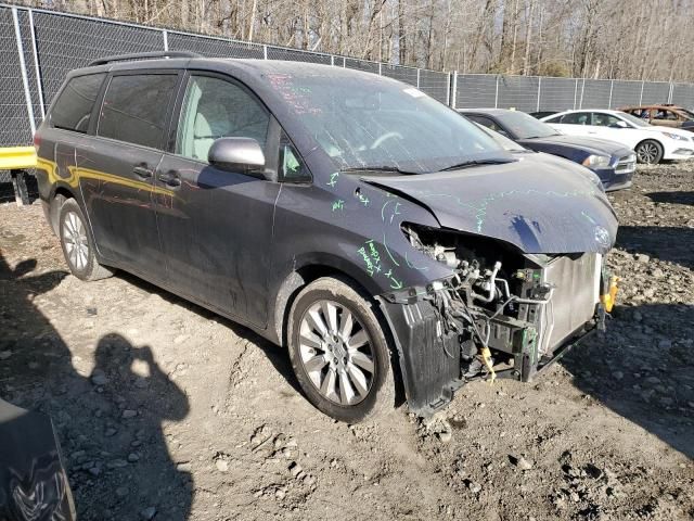 2014 Toyota Sienna LE