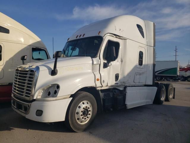 2016 Freightliner Cascadia 125