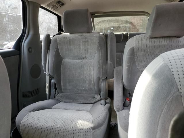 2008 Toyota Sienna CE