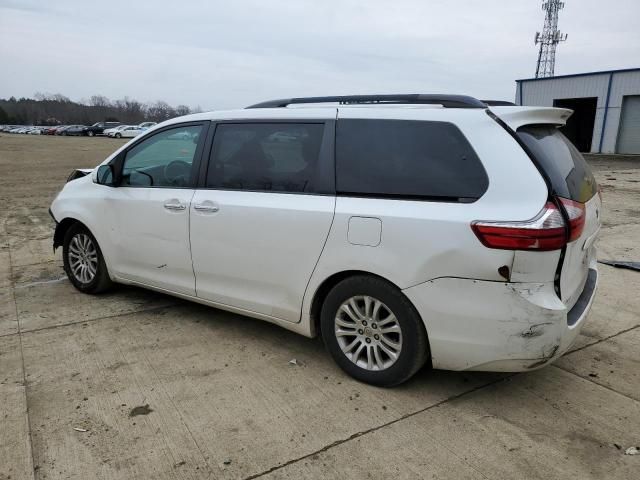 2015 Toyota Sienna XLE