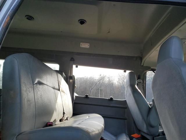 2013 Ford Econoline E250 Van