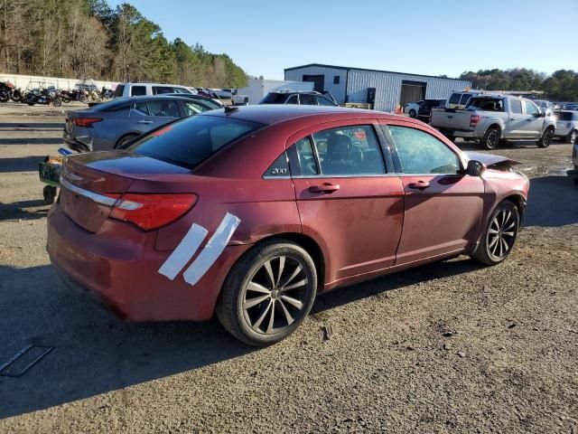 2013 Chrysler 200 Touring