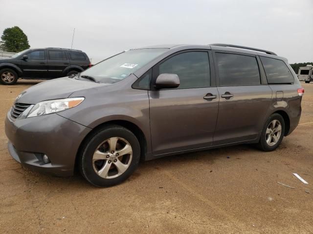 2012 Toyota Sienna LE