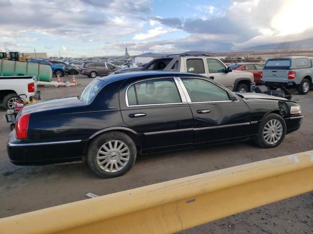 2004 Lincoln Town Car Executive