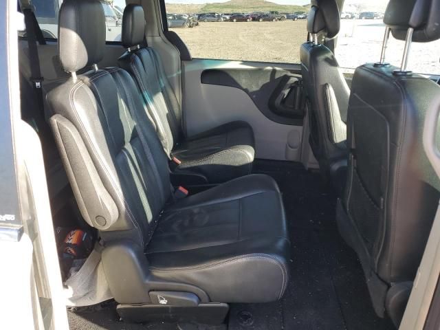 2012 Chrysler Town & Country Touring