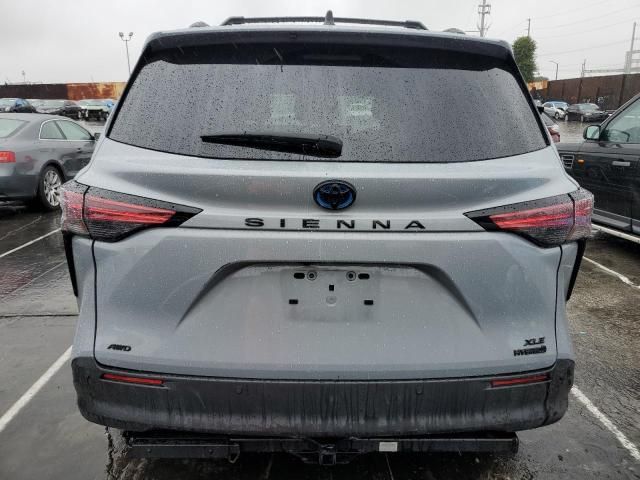 2022 Toyota Sienna XLE