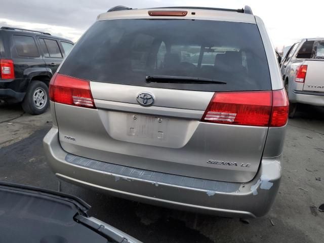 2004 Toyota Sienna CE