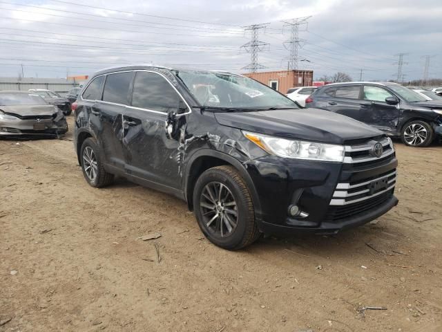 2019 Toyota Highlander SE