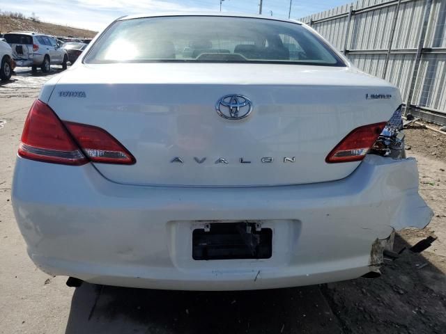 2005 Toyota Avalon XL