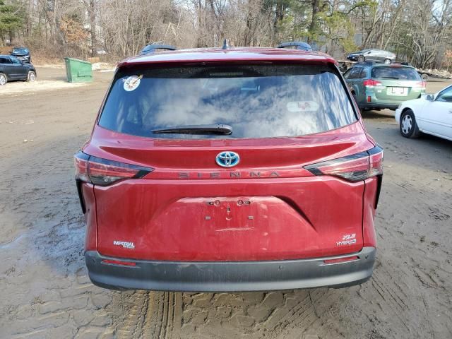 2022 Toyota Sienna XLE