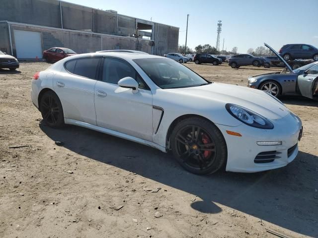 2014 Porsche Panamera 2