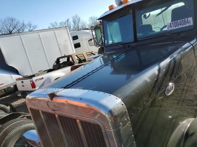 1999 Peterbilt 379