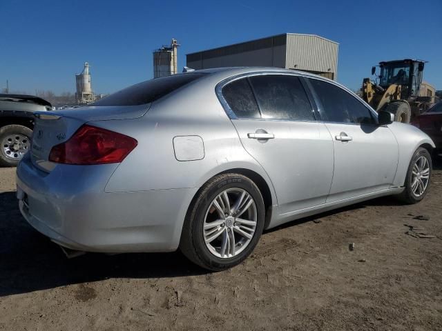 2015 Infiniti Q40