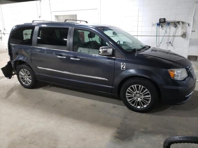 2014 Chrysler Town & Country Touring L