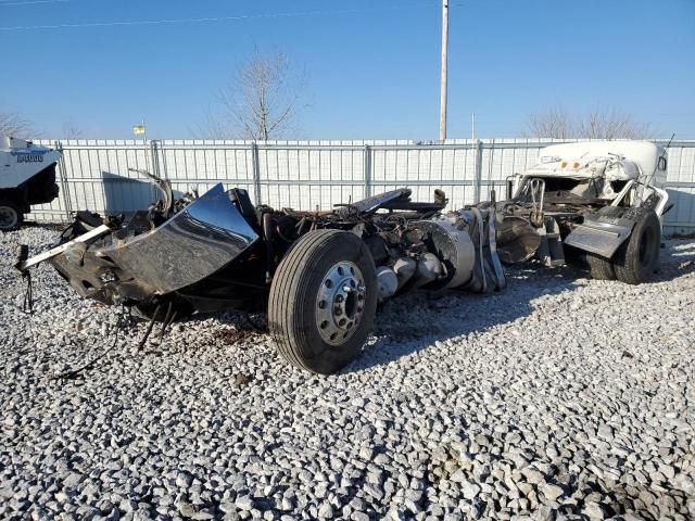 2013 Mack 600 CXU600