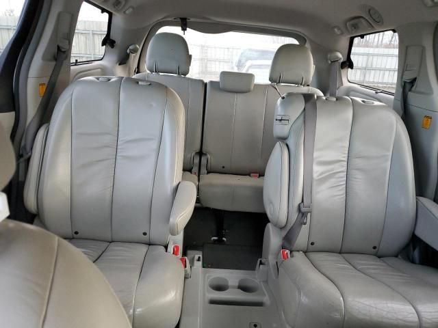 2011 Toyota Sienna XLE