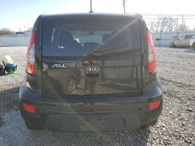 2013 KIA Soul +