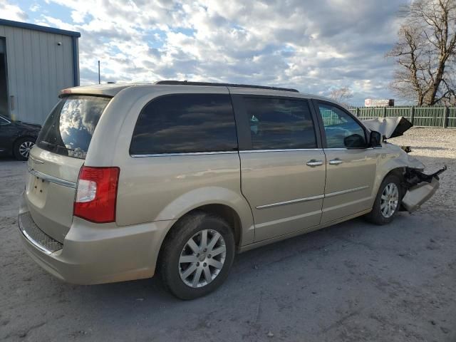 2016 Chrysler Town & Country Touring