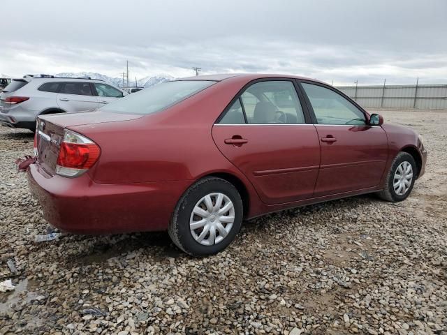 2005 Toyota Camry LE