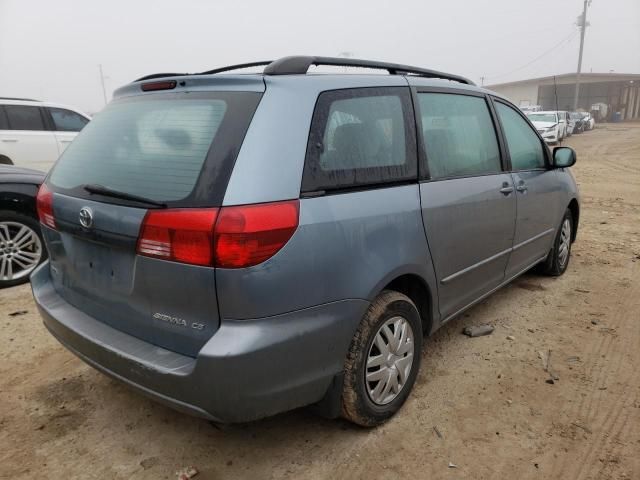 2004 Toyota Sienna CE