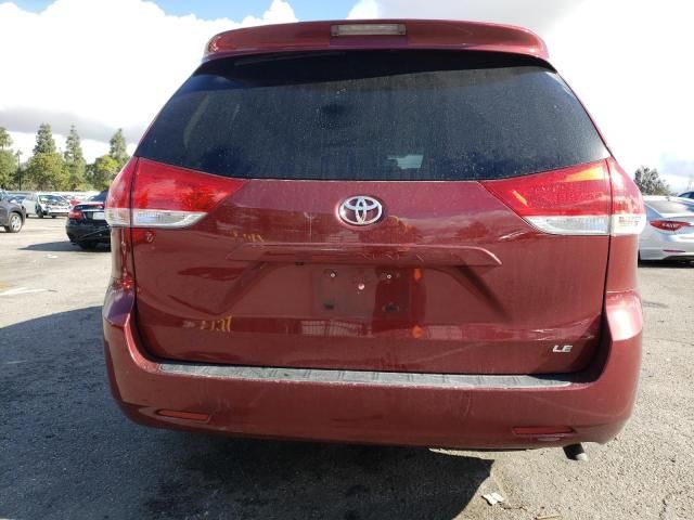 2014 Toyota Sienna LE