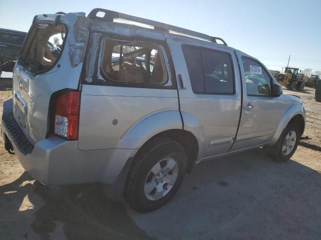 2005 Nissan Pathfinder LE