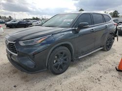 Flood-damaged cars for sale at auction: 2022 Toyota Highlander L