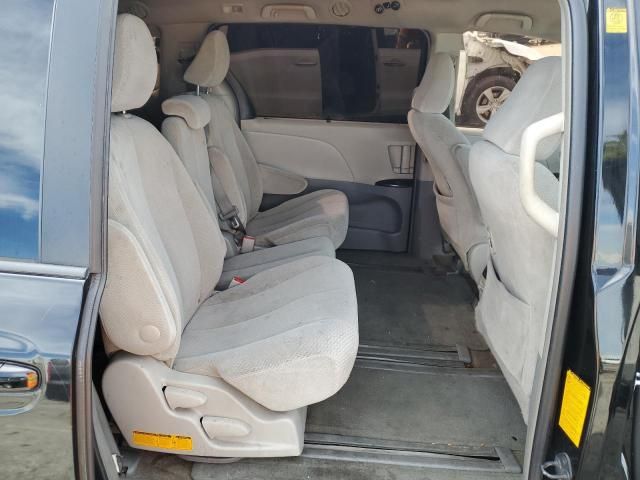 2012 Toyota Sienna LE