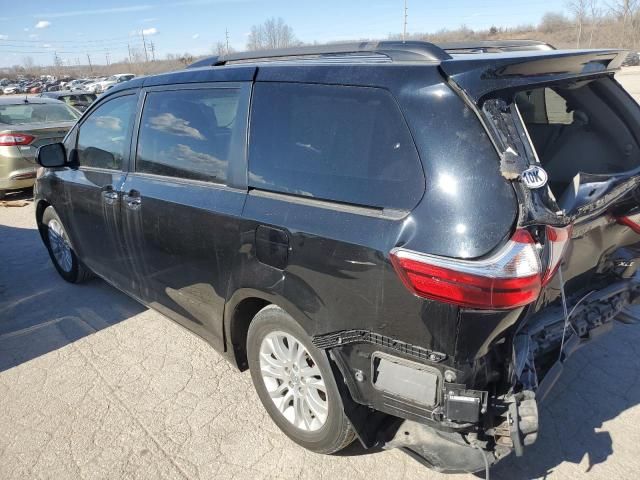 2017 Toyota Sienna XLE