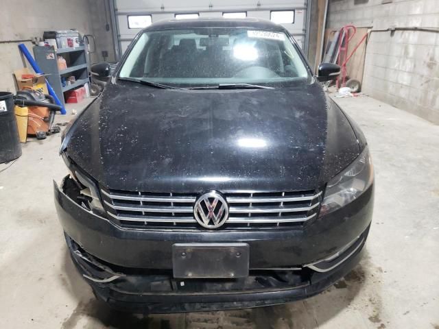 2013 Volkswagen Passat SEL